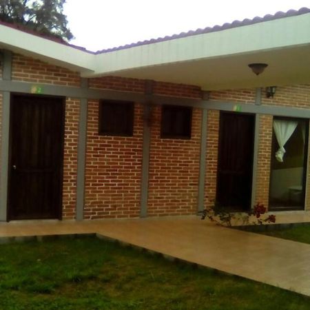 Cabañas Entrada a la Sierra Hotel Zacapoaxtla Exterior foto